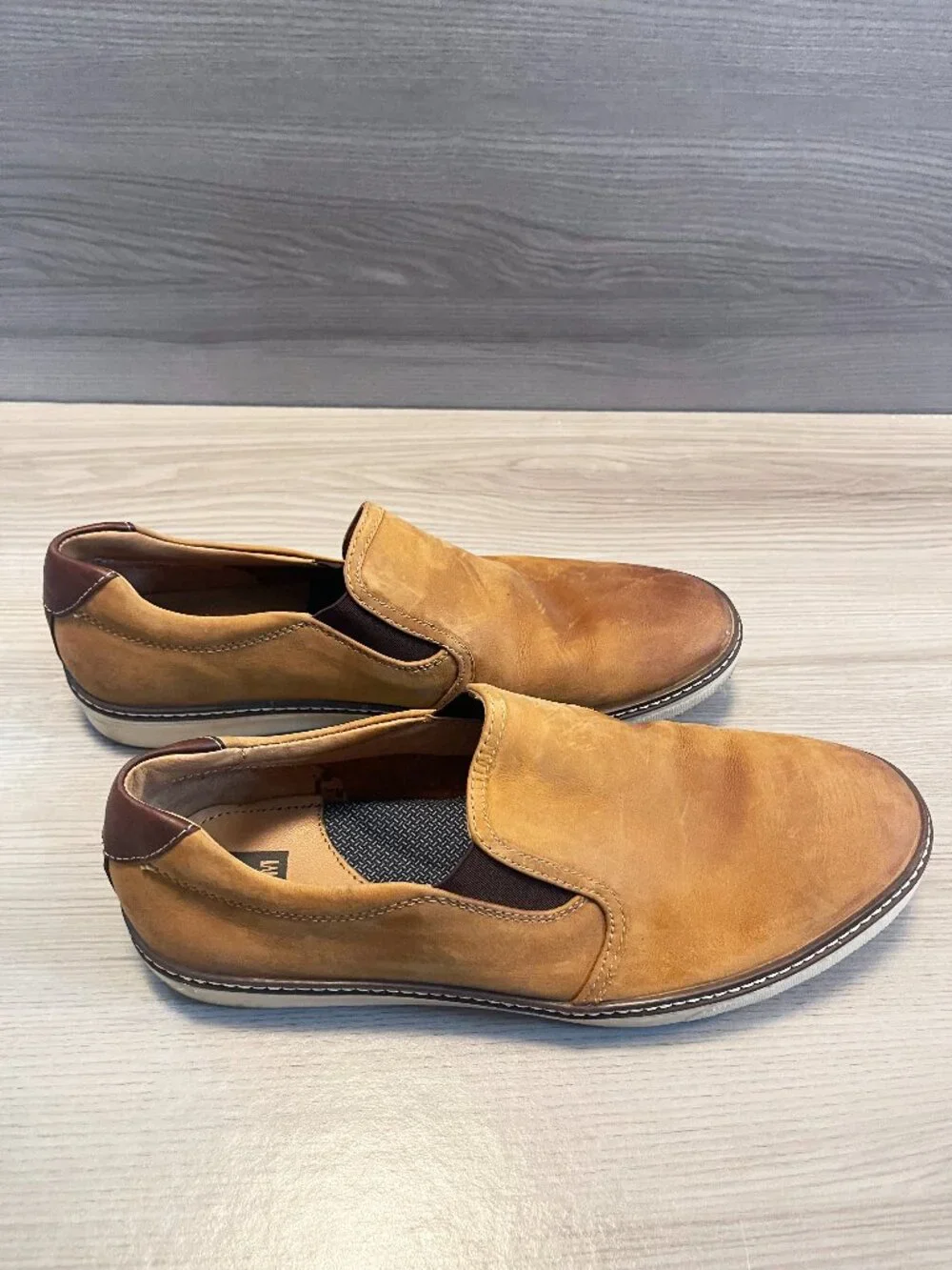 Johnston & Murphy Men's Tan Nubuck Leather Slip-On Shoes Sheepskin Size 11.5M